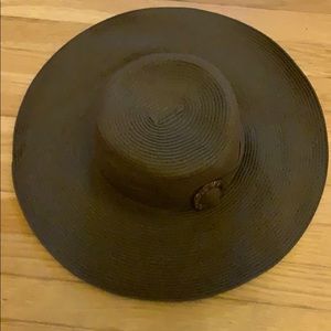 ⭐️ brown floppy beach hat